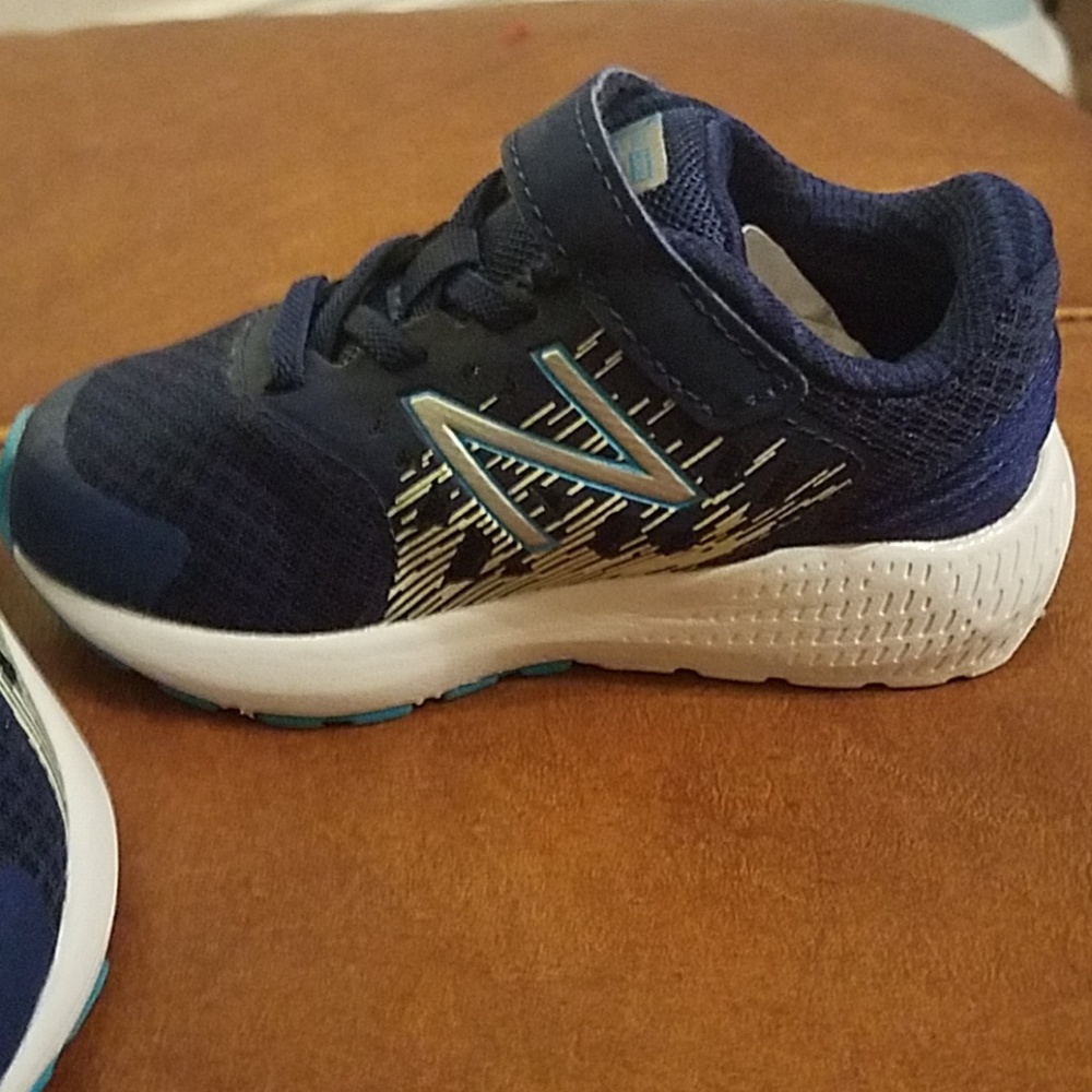 New balance shoes